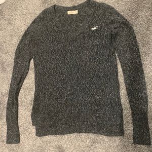 Heather Charcoal V-neck sweater Hollister Size XS